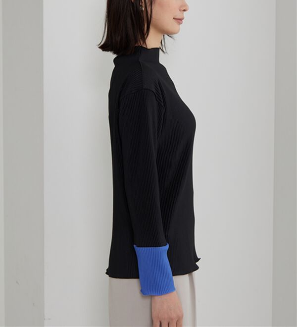 BELLUNA（ベルーナ）の「プリーツ素材配色デザインプルオーバー（カットソー）」｜詳細画像