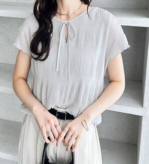 GeeRA（ジーラ）の「前後２ＷＡＹシアーシャーリングブラウス（ブラウス）」｜ライトグレー