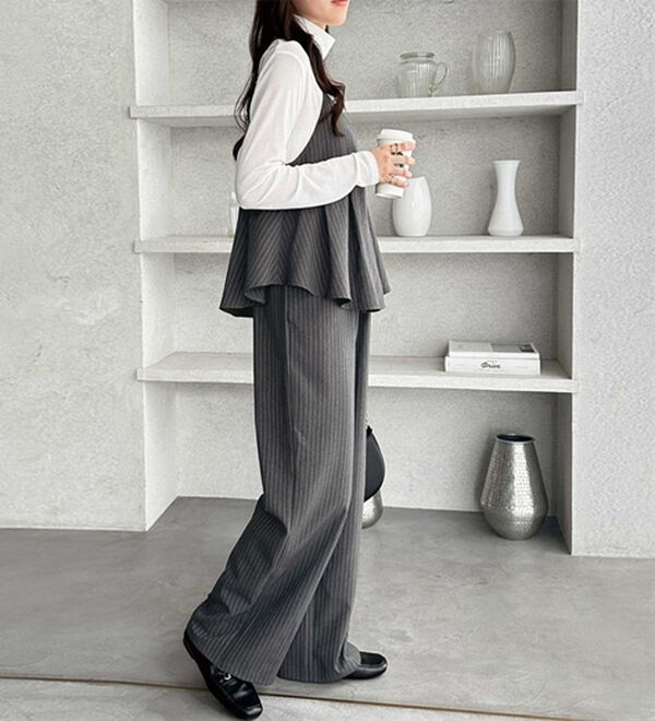 GeeRA（ジーラ）の「セットアップ風プリーツビスチェキャミサロペ（オールインワン）」｜詳細画像