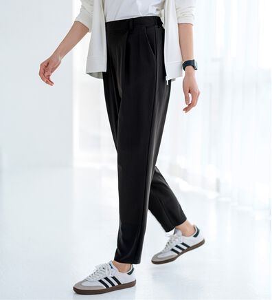 BELLUNA（ベルーナ）の「シャリのび！速乾テーパードパンツ（テーパードパンツ）」