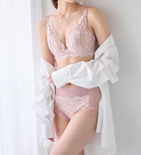 LAVIENNE（ラヴィエンヌ）の「楽してキレイにすっきり美ラインフィットブラ（ブラジャー）」｜詳細画像