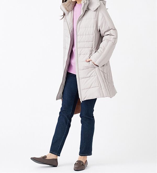 BELLUNA（ベルーナ）の「フレンチダウン使い細見えキルト切替ロングコート（ロングコート）」｜詳細画像