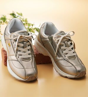 ルフラン（ルフラン）の「ゴールデンベア　４Ｅ防水シューズ（スニーカー）」｜ブロンズ