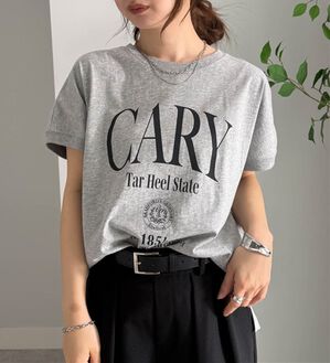 RANAN（ラナン）の「【汗シミ防止】カレッジロゴプリントT（Tシャツ）」｜グレー系
