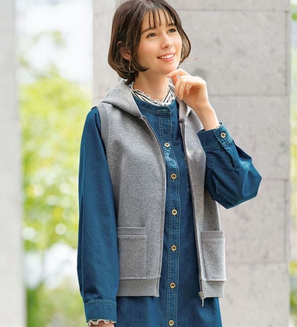 BELLUNA（ベルーナ）の「ウール調素材フード付ベスト（ベスト）」｜杢グレー