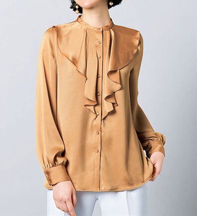 VINNO（ヴィノ）の「＜日本製＞サテンフリル衿ブラウス（ブラウス）」
