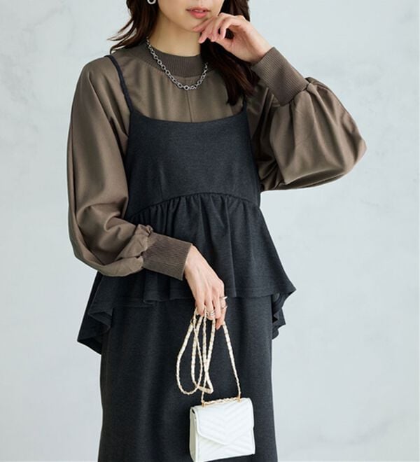 BELLUNA（ベルーナ）の「Ｔシャツ感覚なのにきちんとブラウス見え！カットジョーゼットプルオーバー（ブラウス）」｜モカ