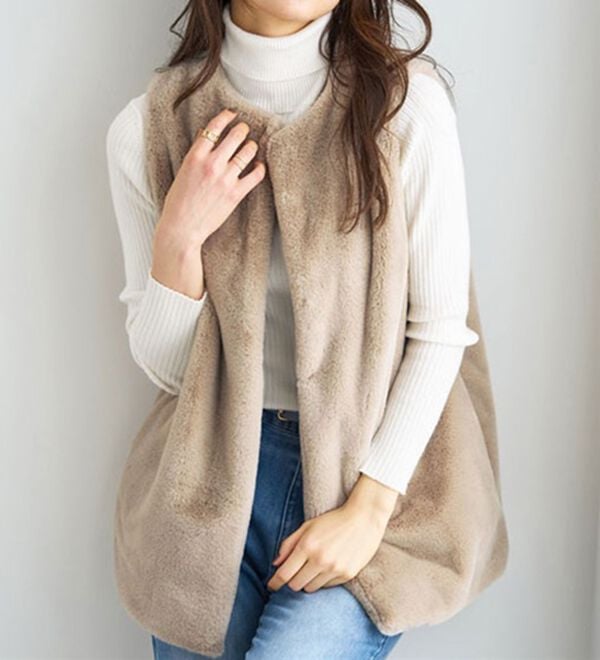 BELLUNA（ベルーナ）の「ホック付き！着映えるファーベスト（ベスト）」｜詳細画像