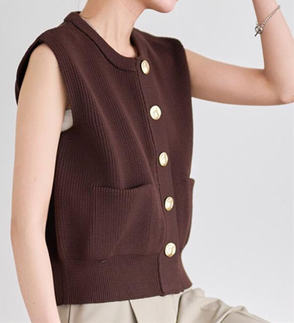 RANAN（ラナン）の「ニュアンスボタンニットベスト（ベスト）」｜詳細画像