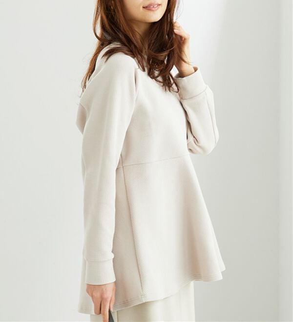 BELLUNA（ベルーナ）の「裏起毛ふくれジャカードペプラムチュニック（チュニック）」｜詳細画像