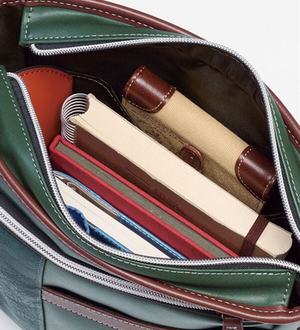 「＜ゴールデンベア＞Ａ４対応おでかけ安心ショルダーバッグ（メンズショルダーバッグ）」｜詳細画像