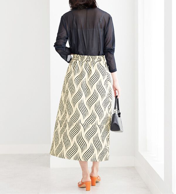 BELLUNA（ベルーナ）の「【Ｌａｇｒｉｌｕａ】フロッキープリント使いフレアースカート（ロングスカート）」｜詳細画像