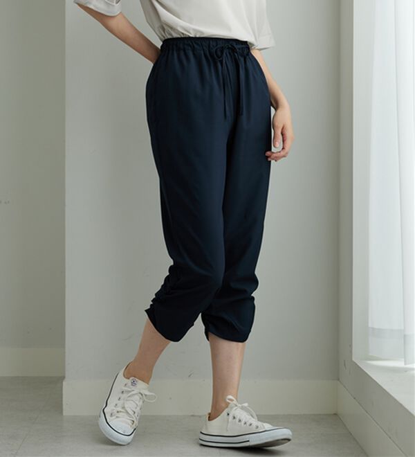 BELLUNA（ベルーナ）の「【接触冷感/UVカット/吸水速乾/軽量】ヒンヤリ＆速乾！裾くしゅクロップドパンツ（クロップドパンツ）」｜詳細画像