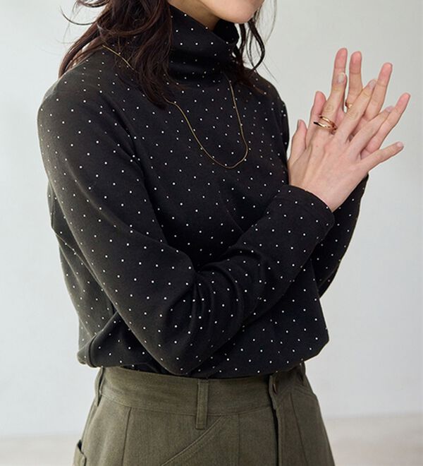 BELLUNA（ベルーナ）の「【選べる衿】肌に優しい綿１００％暖か発熱素材プルオーバー＜ベルホット　コットン＞（カットソー）」｜詳細画像