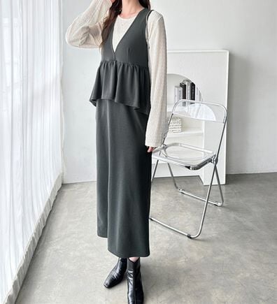 GeeRA（ジーラ）の「【再入荷】楽ちん！ペプラムジャンパースカート（ジャンパースカート）」