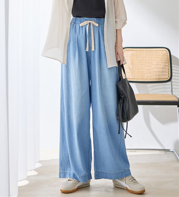Viola e Viola（ヴィオラ エ ヴィオラ）の「涼やか！軽やか！極薄デニムイージーパンツ（その他パンツ）」｜ライトブルー