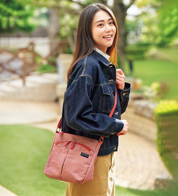 BELLUNA（ベルーナ）の「軽量縦型杢調ショルダーバッグ（ショルダーバッグ）」｜詳細画像