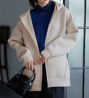 BELLUNA（ベルーナ）の「肩が疲れにくい！マシュマロ感覚ジップフーディー（ブルゾン）」｜ベージュ