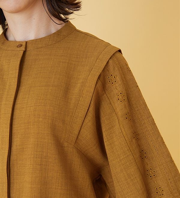 BELLUNA（ベルーナ）の「麻調素材袖刺しゅうデザインブラウス（ブラウス）」｜詳細画像