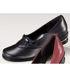 BELLUNA（ベルーナ）の「５Ｅ衝撃吸収エアソール牛革パンプス（パンプス）」｜黒