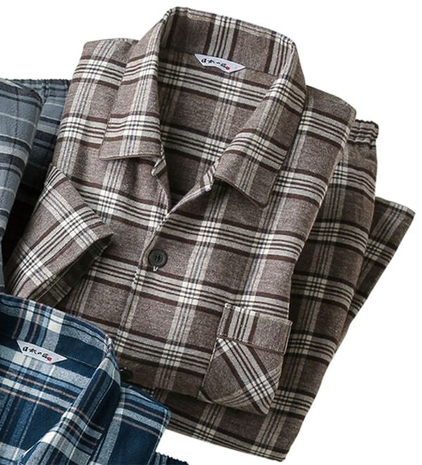 「日本製わたに包まれる無撚糸パジャマ（メンズルームウェア）」｜ブラウン