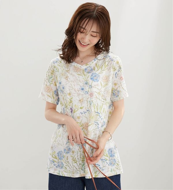 BELLUNA（ベルーナ）の「美人顔シルエット綿混プリントチュニック（チュニック）」｜詳細画像