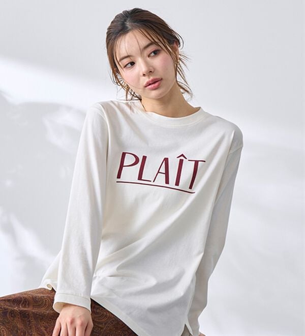 BELLUNA（ベルーナ）の「綿１００％素材フロッキーロゴ長袖Ｔシャツ（Tシャツ）」｜詳細画像