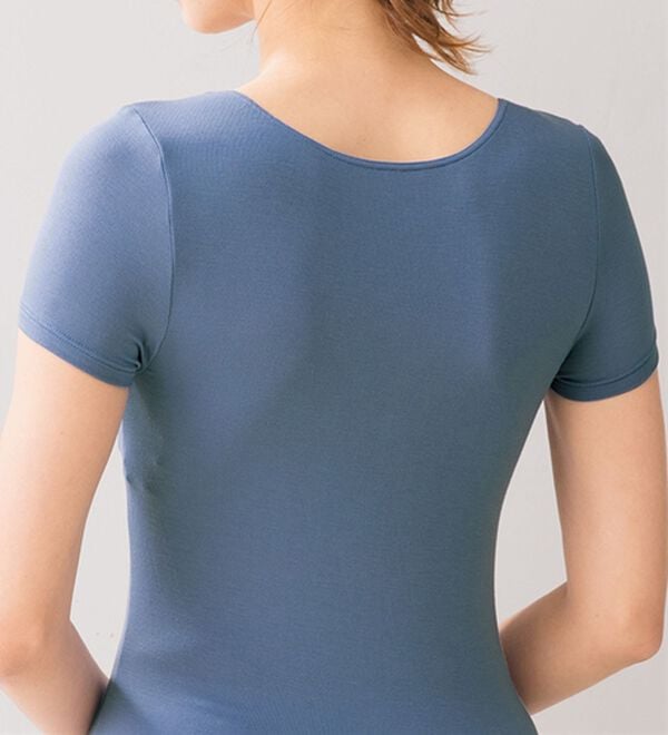 LAVIENNE（ラヴィエンヌ）の「＜さらりラボ＞カップ付半袖インナー（ブラトップ・カップ付きインナー）」｜詳細画像