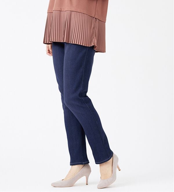 BELLUNA（ベルーナ）の「裏ベロアストレッチデニムパンツ（フルレングスパンツ）」｜詳細画像