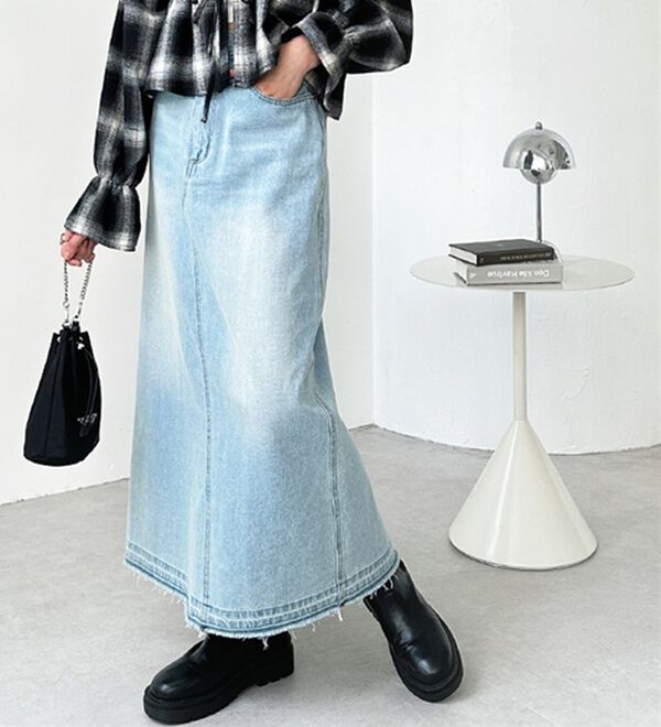 GeeRA（ジーラ）の「バックスリットデニムロングスカート（ロングスカート）」｜詳細画像