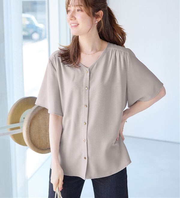 alotta（アロッタ）の「【接触冷感】ひんやり前後２ＷＡＹフレアー袖ブラウス（ブラウス）」｜詳細画像