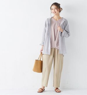 Viola e Viola（ヴィオラ エ ヴィオラ）の「綿１００％ゆったり裾タックＴシャツ（Tシャツ）」｜ピンクベージュ