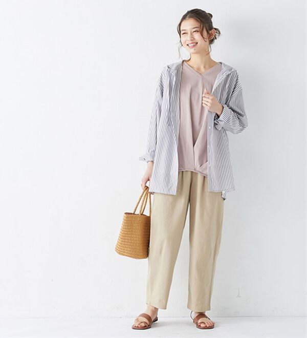 Viola e Viola（ヴィオラ エ ヴィオラ）の「綿１００％ゆったり裾タックＴシャツ（Tシャツ）」｜ピンクベージュ
