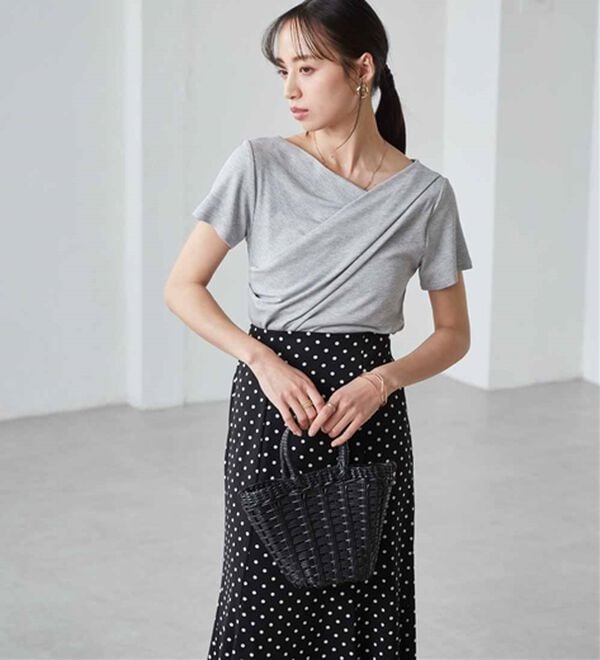 RANAN（ラナン）の「【ひんやり/UV対策】上品ドレープリブTシャツ（カットソー）」｜詳細画像