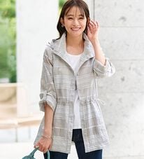 BELLUNA（ベルーナ）の「メッシュチェック素材デザインパーカー（ブルゾン）」