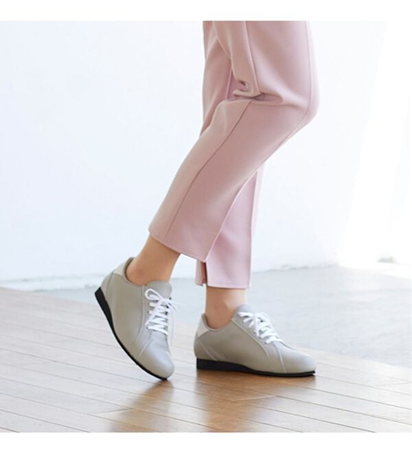 BELLUNA（ベルーナ）の「柔らか～！イタリアンレザー快適スニーカー（スニーカー）」｜詳細画像