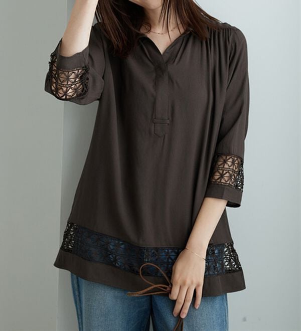 BELLUNA（ベルーナ）の「袖＆裾レース切替シャツチュニック（チュニック）」｜詳細画像