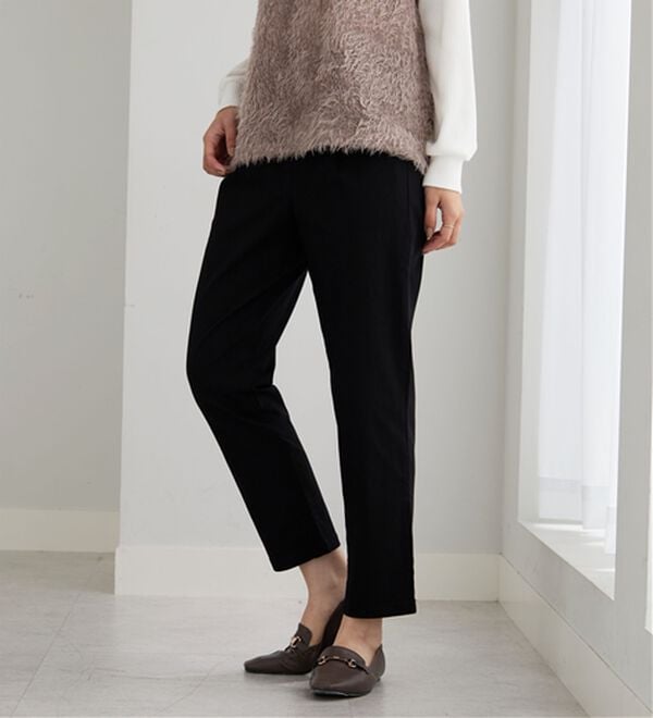 BELLUNA（ベルーナ）の「チノ見えストレッチ素材テーパードパンツ（テーパードパンツ）」｜黒