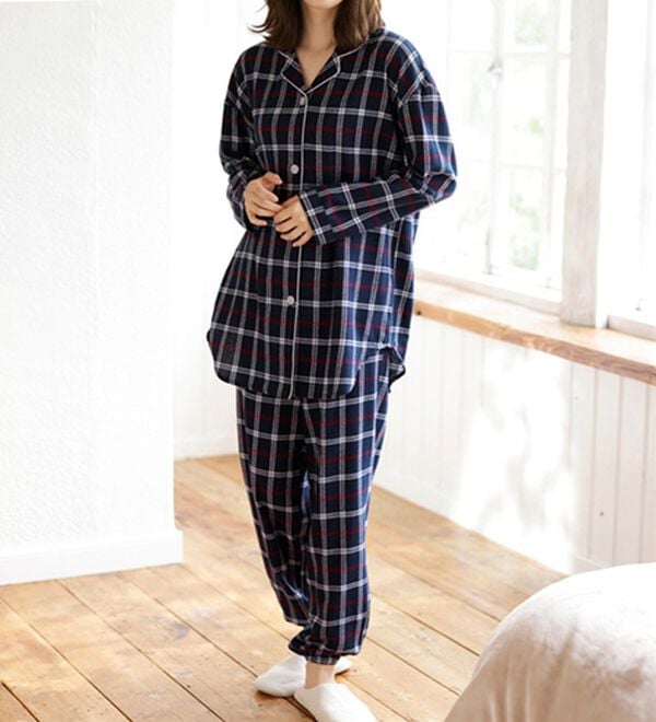 LAVIENNE（ラヴィエンヌ）の「綿１００％ふんわり暖か微起毛パジャマ（パジャマ・ルームウェア）」｜詳細画像