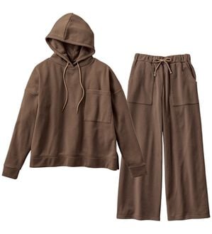 YU'NOW（ユナウ）の「裏起毛パーカー＆ワイドパンツセットアップ（パジャマ・ルームウェア）」｜ブラウン