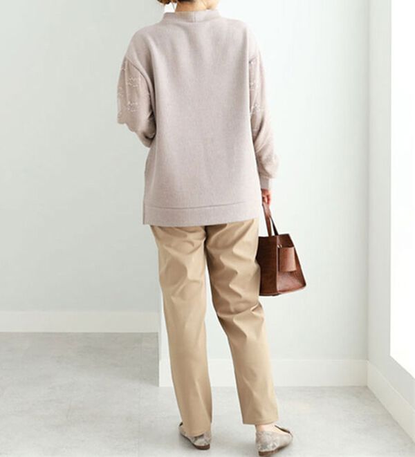 BELLUNA（ベルーナ）の「チノ見えストレッチ素材らくちんパンツ（フルレングスパンツ）」｜詳細画像