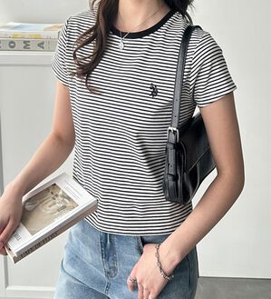 GeeRA（ジーラ）の「【ＵＳ．ＰＯＬＯ．ＡＳＳＮ】汗染み防止ミニＴシャツ（Tシャツ）」｜オフ白系ボーダー