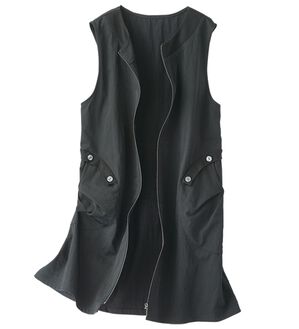 BELLUNA（ベルーナ）の「配色切替デザインベスト（ベスト）」｜黒系