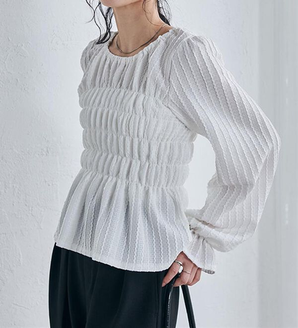 RANAN（ラナン）の「シャーリングカットブラウス（カットソー）」｜詳細画像