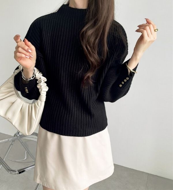 GeeRA（ジーラ）の「袖ボタンボトルネックリブニット（ニット・セーター）」｜詳細画像