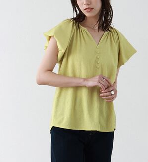 Pierrot（ピエロ）の「キーネックパフスリーブブラウス（ブラウス）」｜イエロー