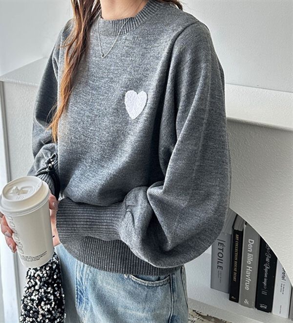 GeeRA（ジーラ）の「ハート刺繍ボリューム袖ニット（ニット・セーター）」｜詳細画像