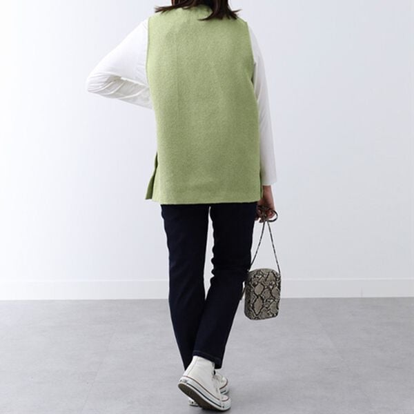 BELLUNA（ベルーナ）の「ブークレー素材ボタン使いベスト（ベスト）」｜詳細画像