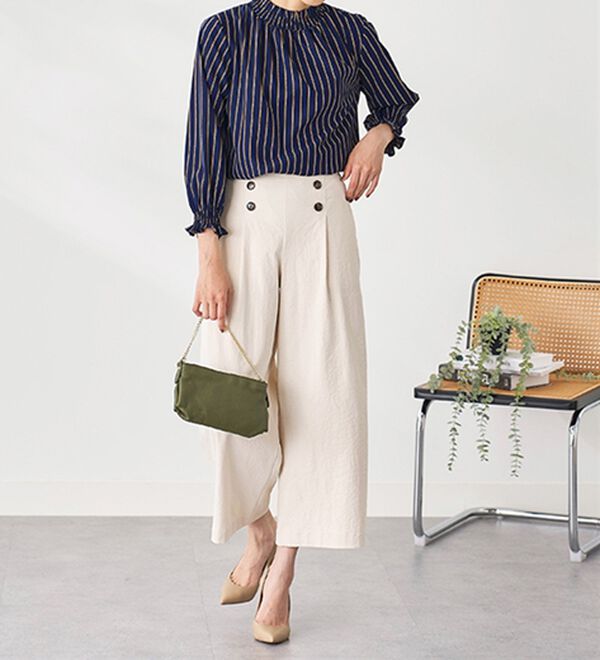 BELLUNA（ベルーナ）の「衿＆袖シャーリング使いブラウス（ブラウス）」｜詳細画像