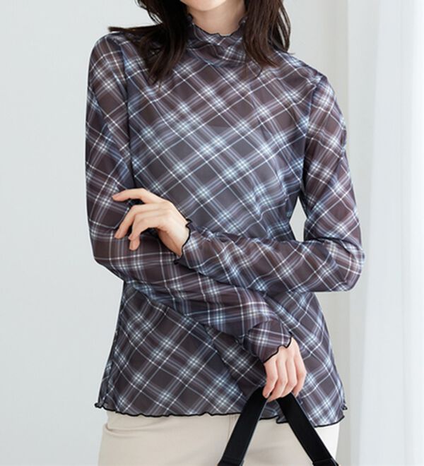 BELLUNA（ベルーナ）の「【重ね着インナー】シアー素材ハイネックインナープルオーバー（カットソー）」｜詳細画像